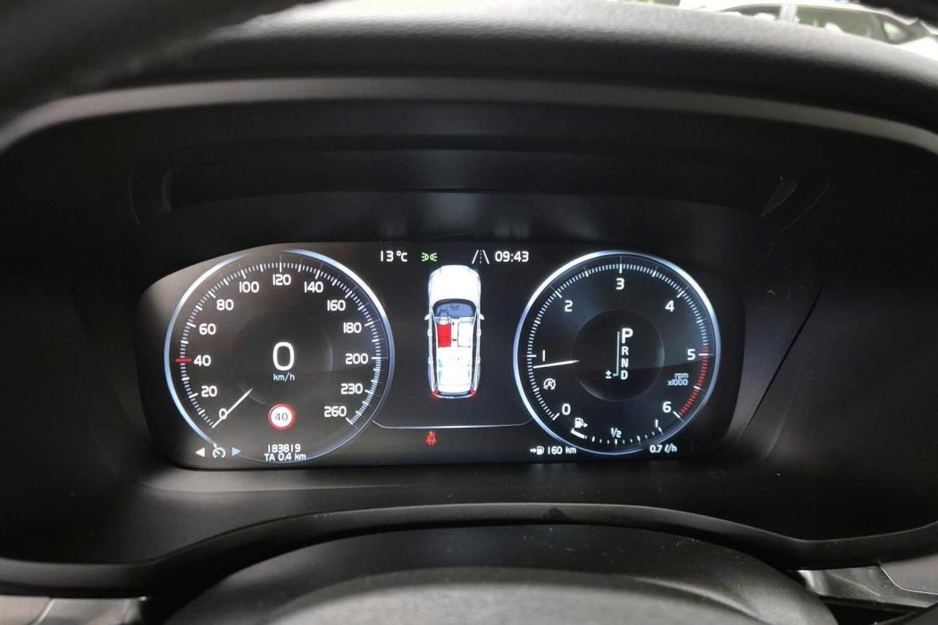 VOLVO V60 2019