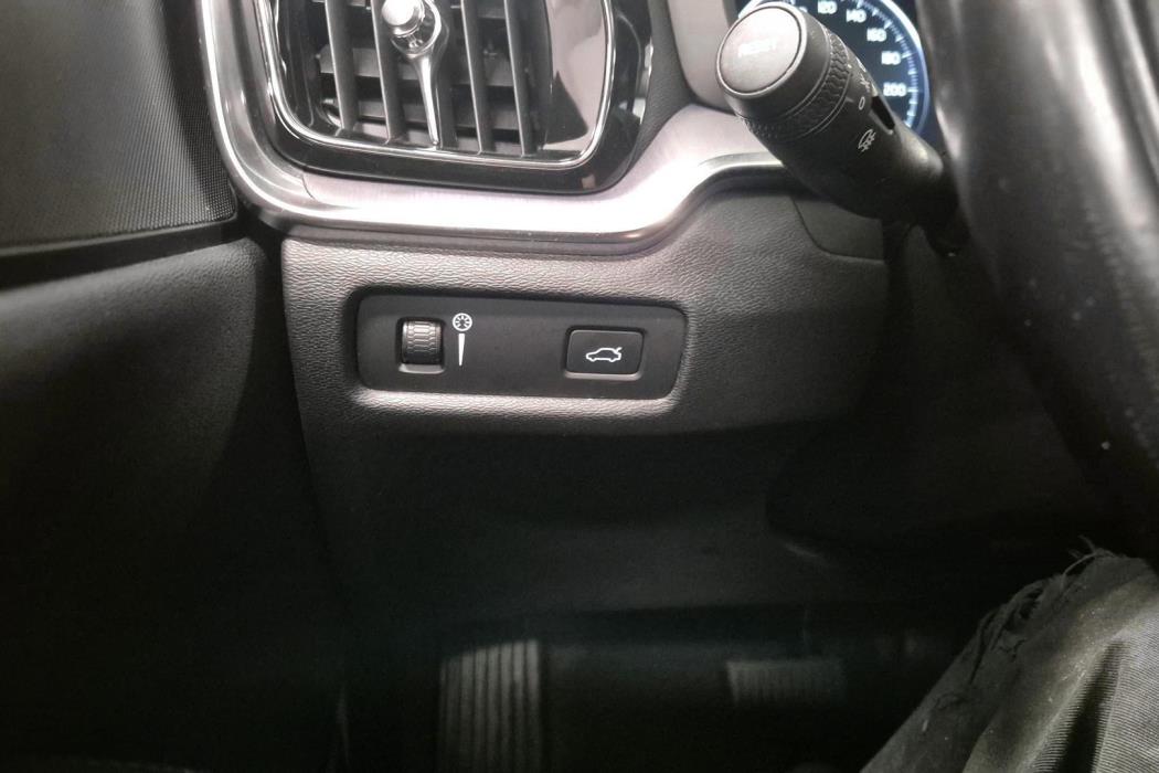 VOLVO V60 2019