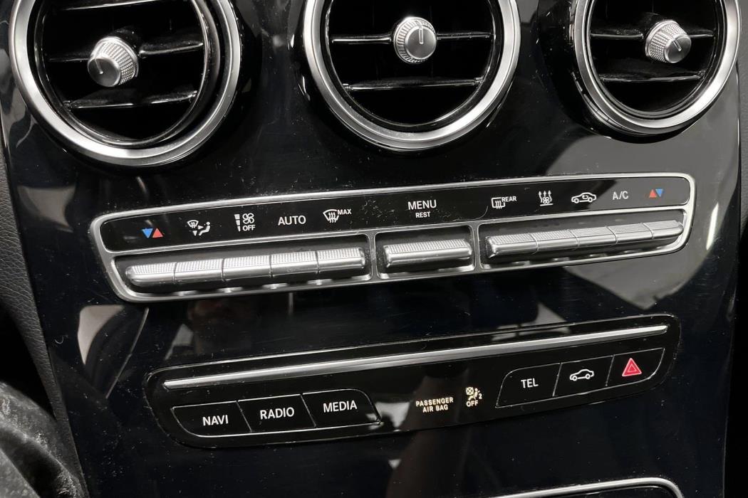 MERCEDES-BENZ C 2020