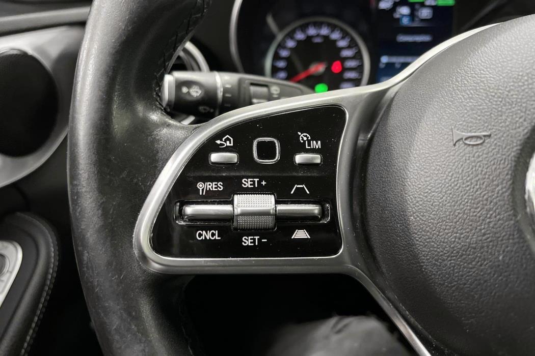 MERCEDES-BENZ C 2020