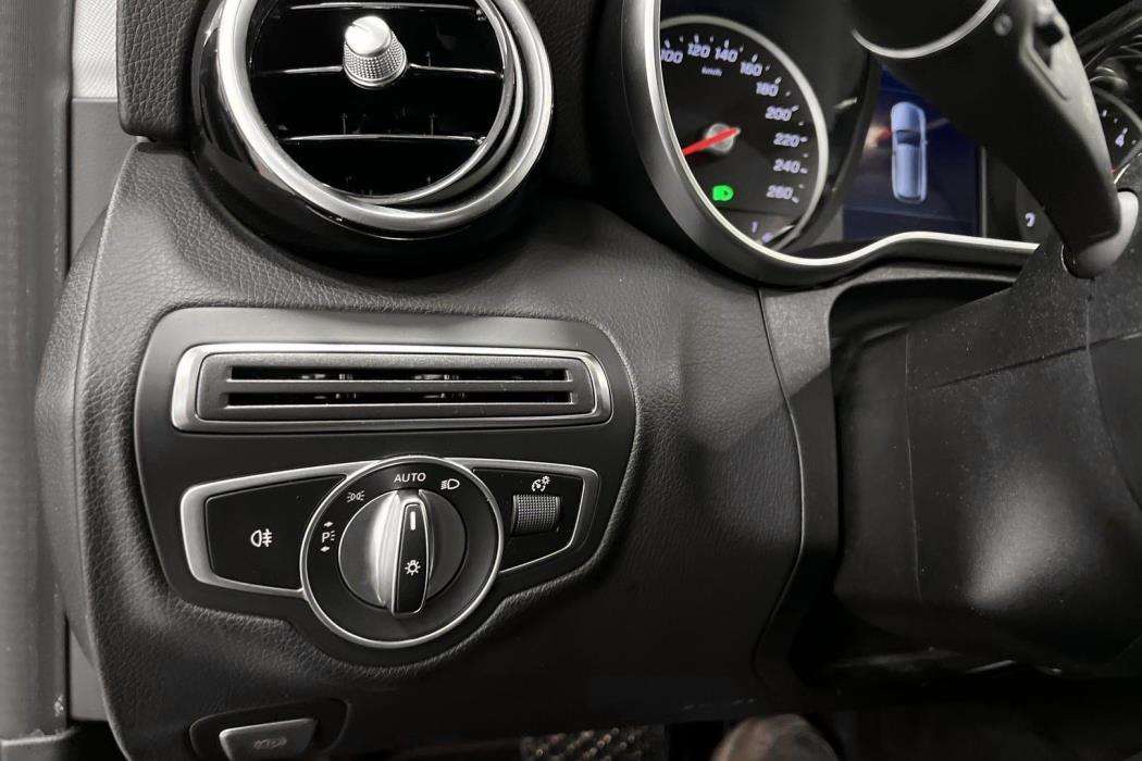 MERCEDES-BENZ C 2020