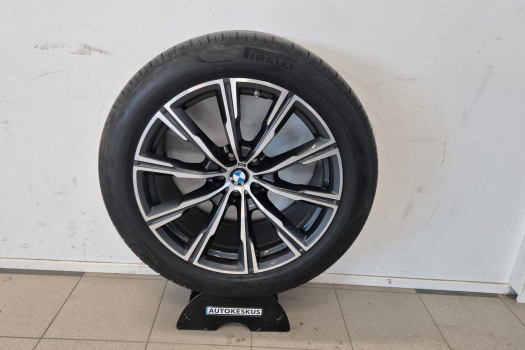 BMW X5 2021