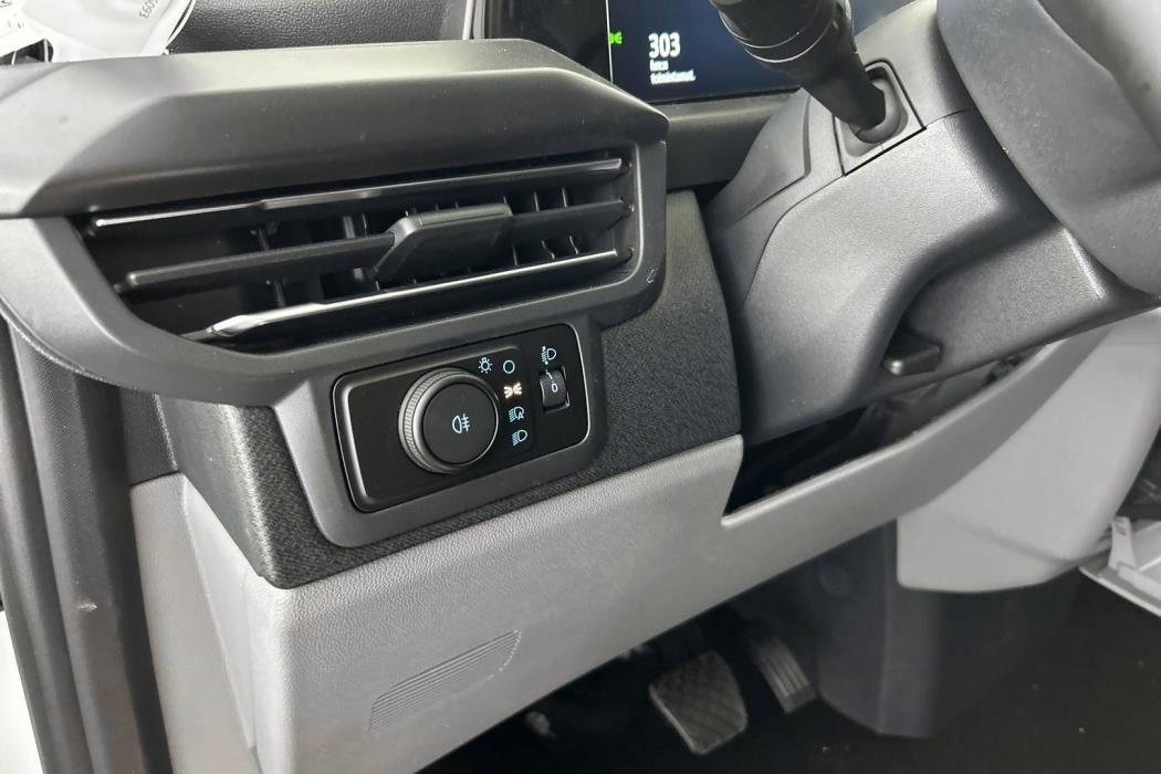 FORD Tourneo Custom 2025