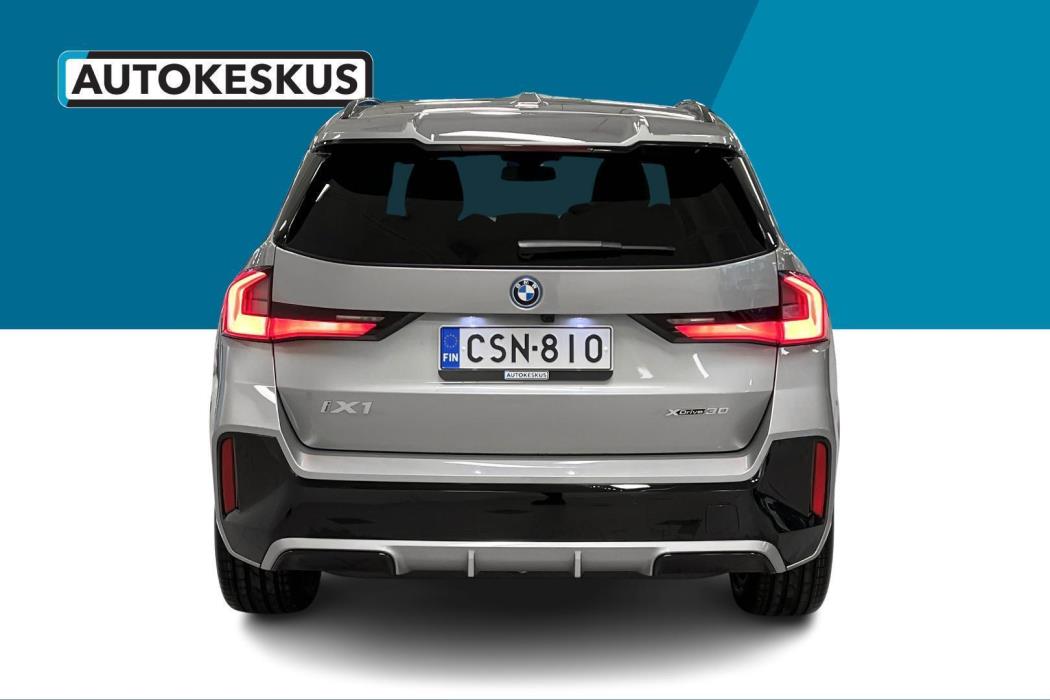 BMW iX1 2026