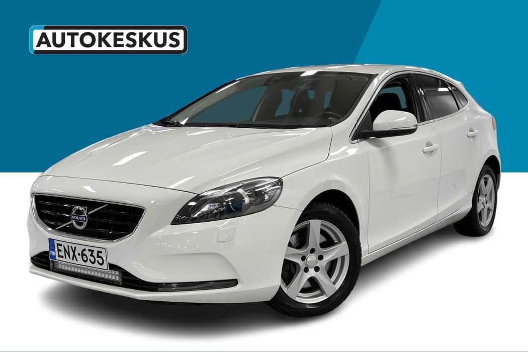 VOLVO V40 2015