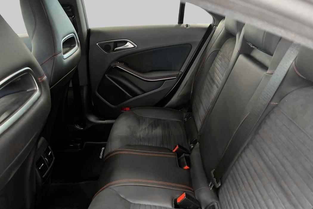 MERCEDES-BENZ CLA 2018