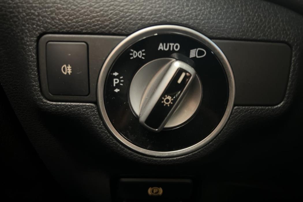 MERCEDES-BENZ CLA 2018