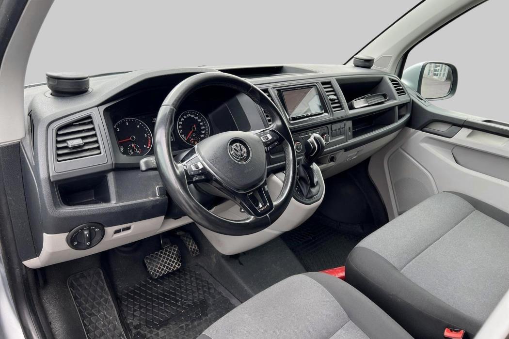 VOLKSWAGEN Transporter 2018