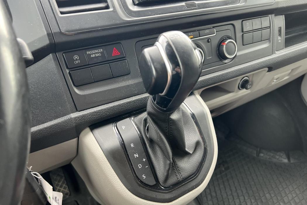 VOLKSWAGEN Transporter 2018