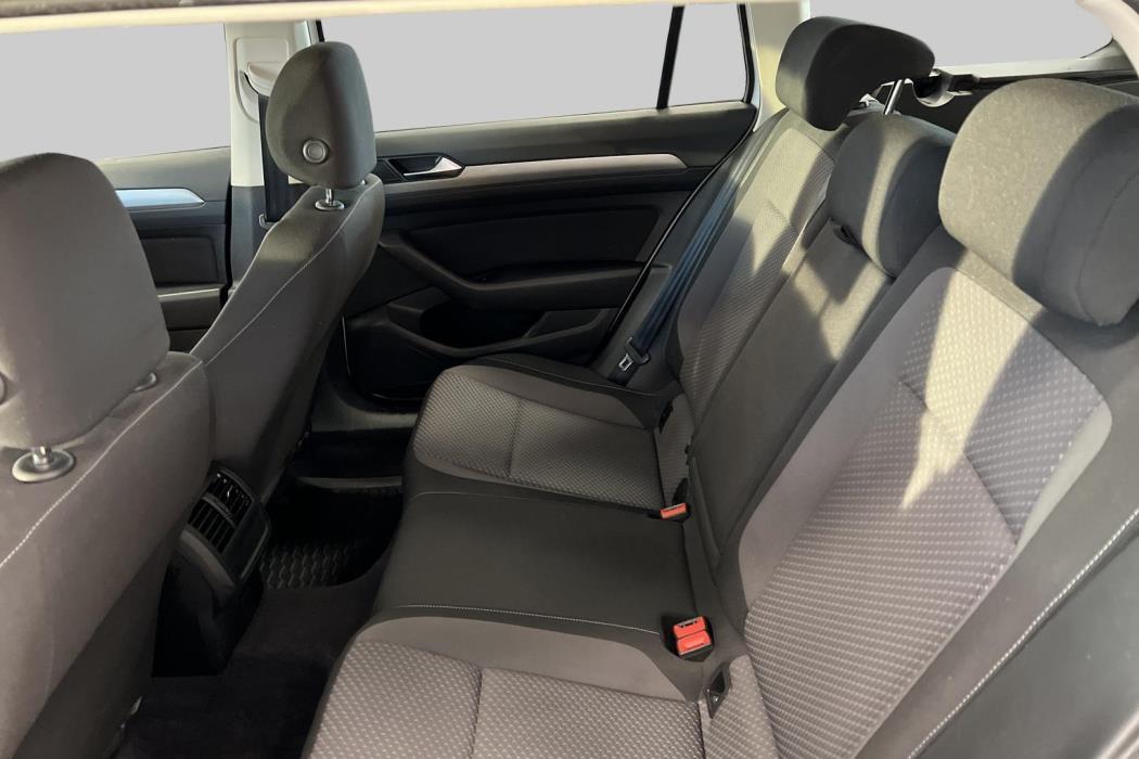 VOLKSWAGEN Passat 2018