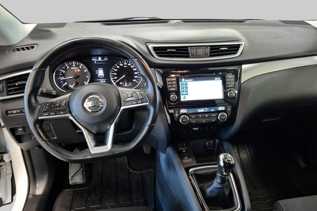 NISSAN Qashqai 2018