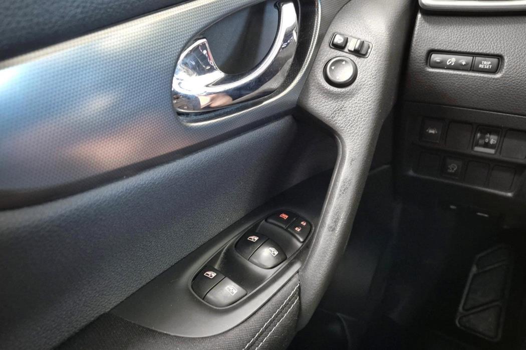 NISSAN Qashqai 2018
