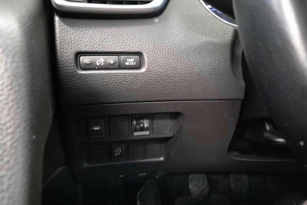 NISSAN Qashqai 2018