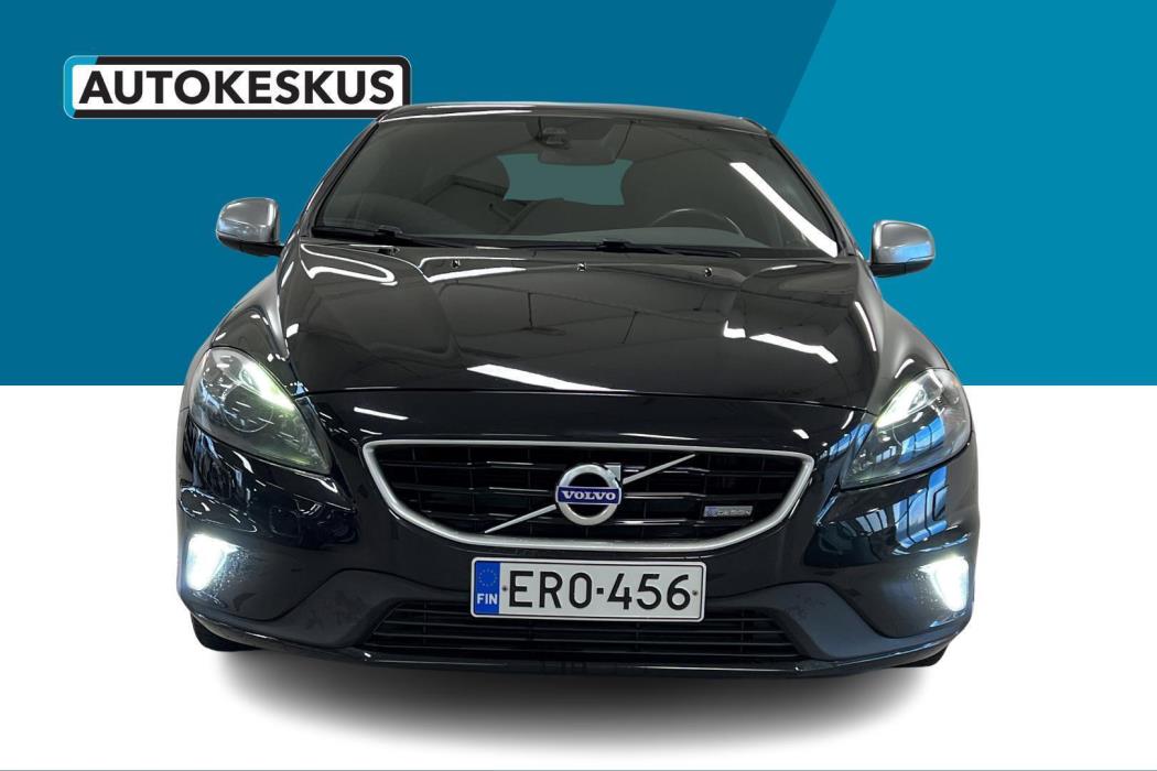 VOLVO V40 2013