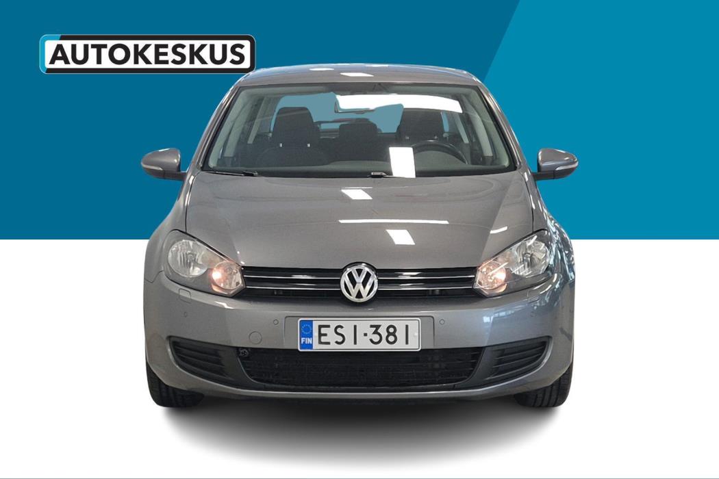 VOLKSWAGEN Golf 2012