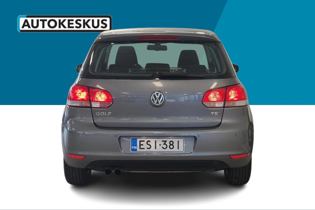 VOLKSWAGEN Golf 2012
