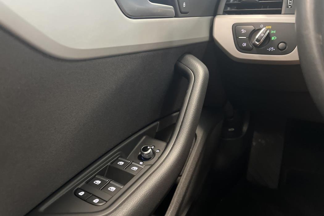 AUDI A4 allroad quattro 2022