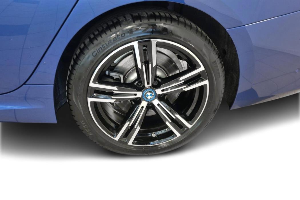 BMW 3-sarja 2025