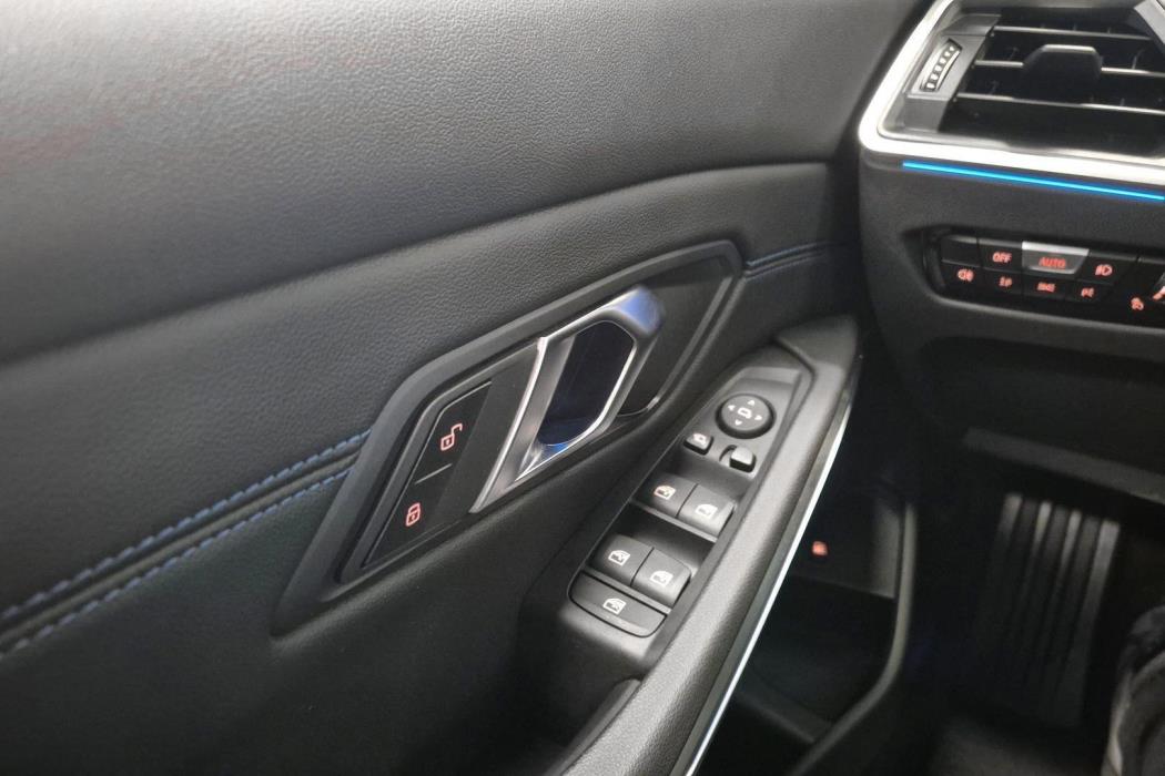 BMW 3-sarja 2025