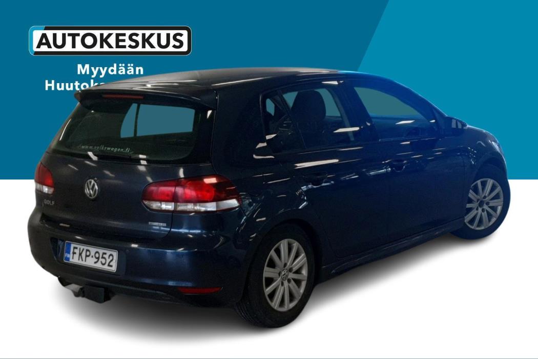 VOLKSWAGEN Golf 2012