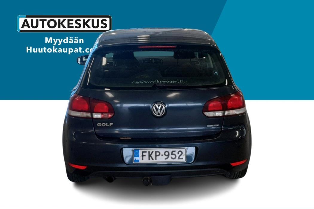 VOLKSWAGEN Golf 2012
