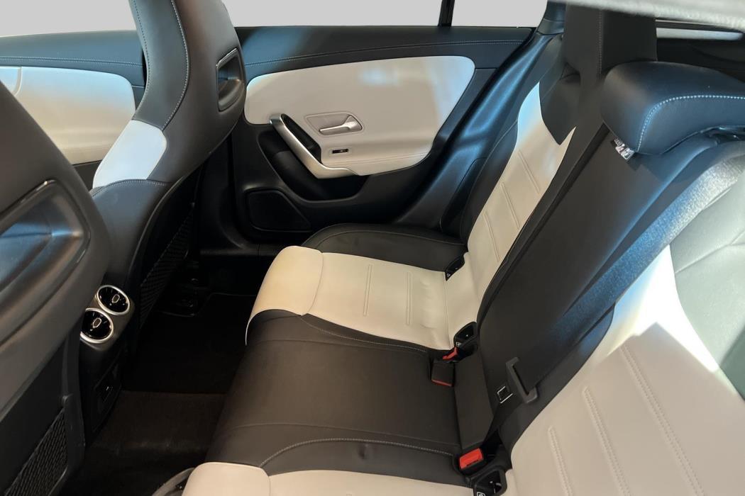 MERCEDES-BENZ CLA 2021