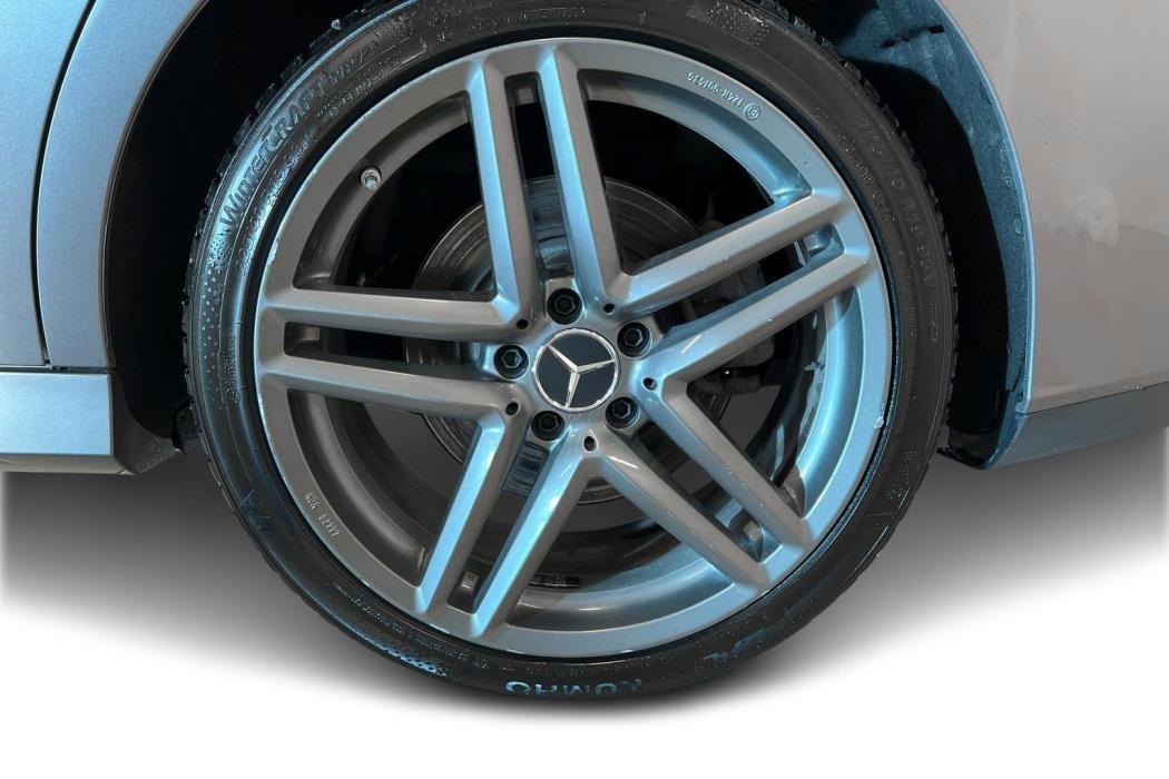 MERCEDES-BENZ CLA 2021