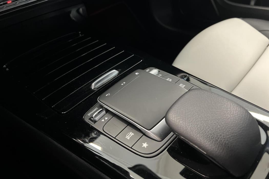 MERCEDES-BENZ CLA 2021