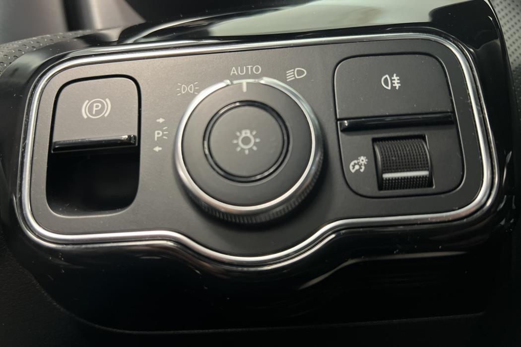 MERCEDES-BENZ CLA 2021