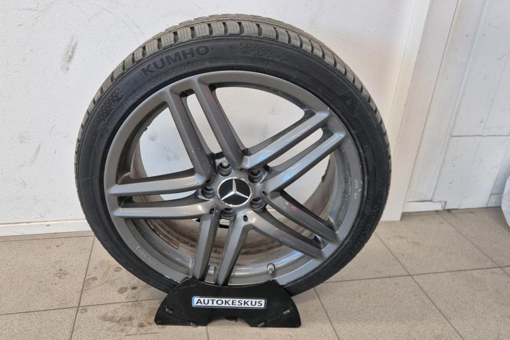 MERCEDES-BENZ CLA 2021