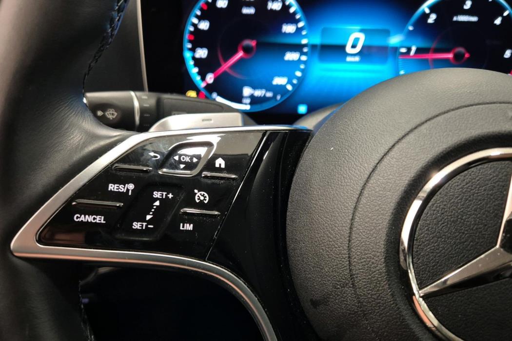 MERCEDES-BENZ E 2022