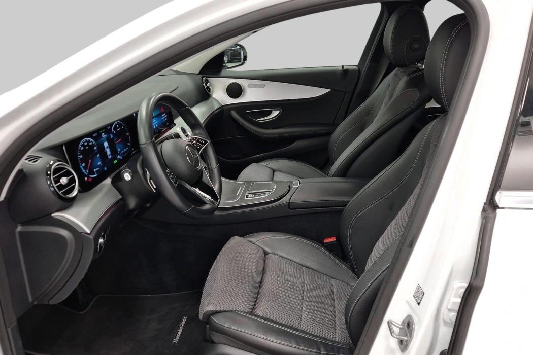 MERCEDES-BENZ E 2022