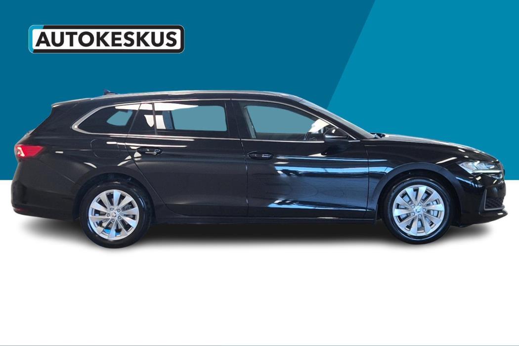 SKODA Superb 2025