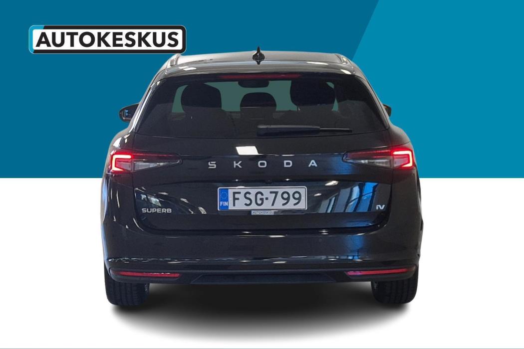 SKODA Superb 2025