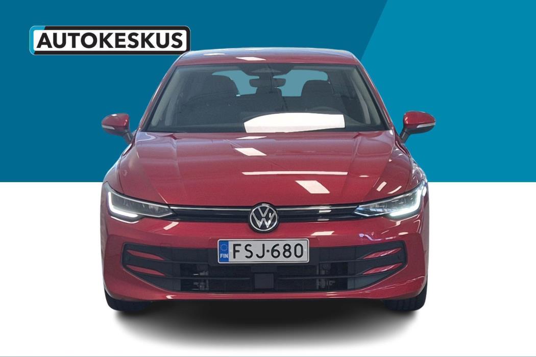 VOLKSWAGEN Golf 2025