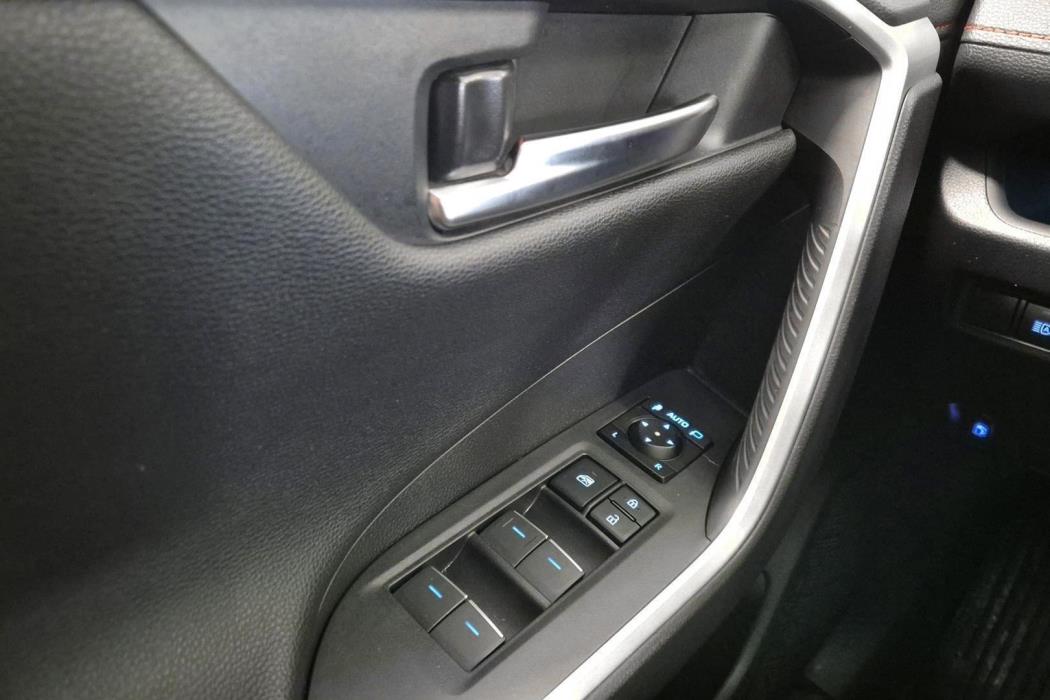 TOYOTA RAV4 Plug-in 2023