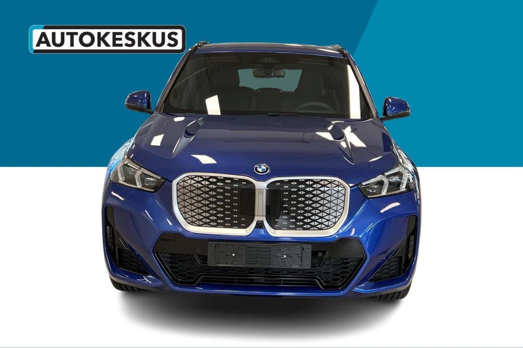 BMW iX1 2026