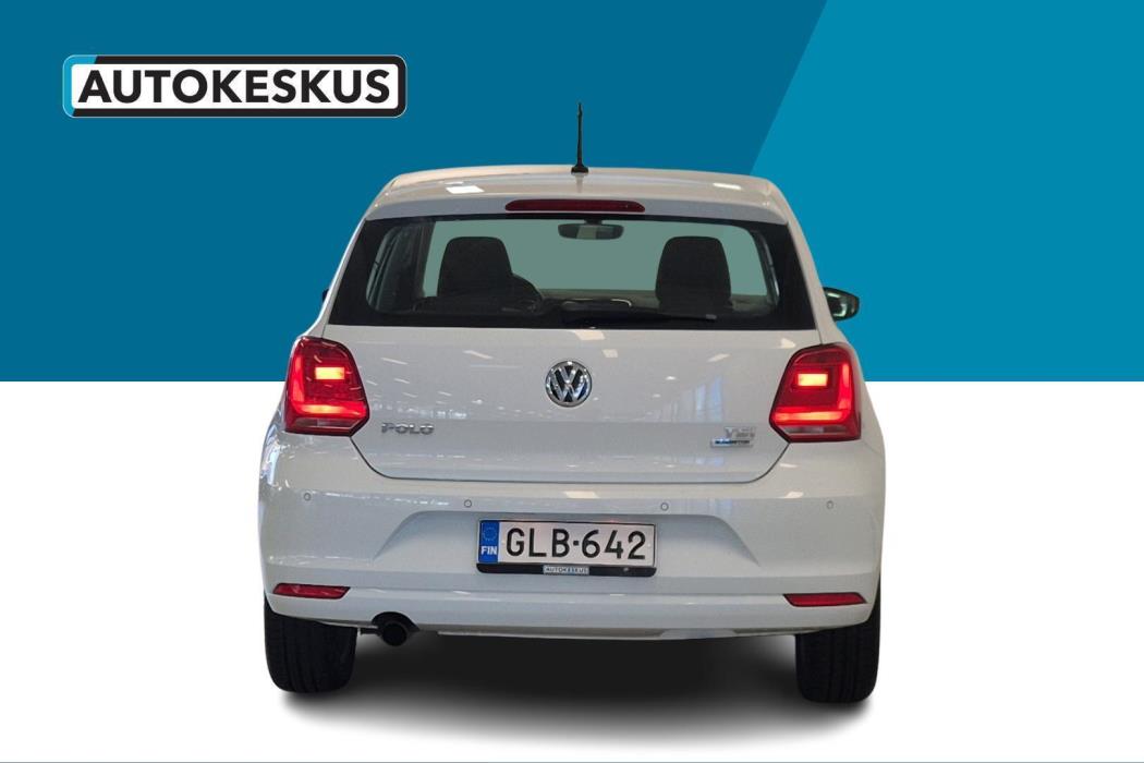 VOLKSWAGEN Polo 2014