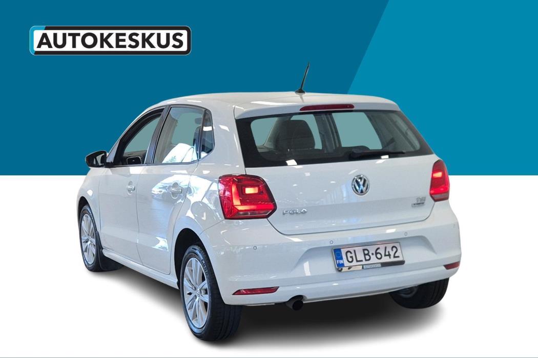 VOLKSWAGEN Polo 2014