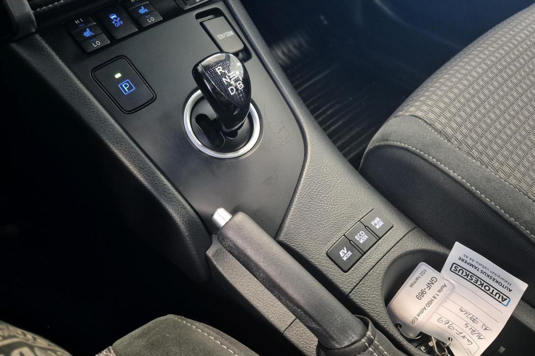 TOYOTA Auris 2018