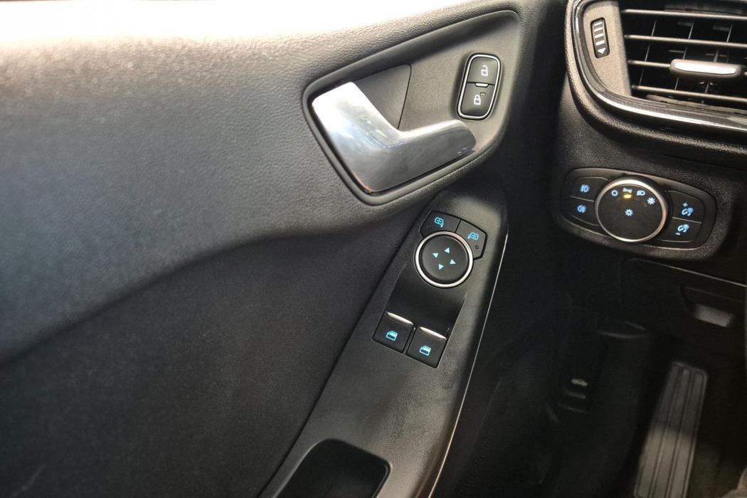 FORD Fiesta Van 2020