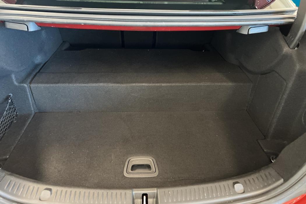 MERCEDES-BENZ E 2022