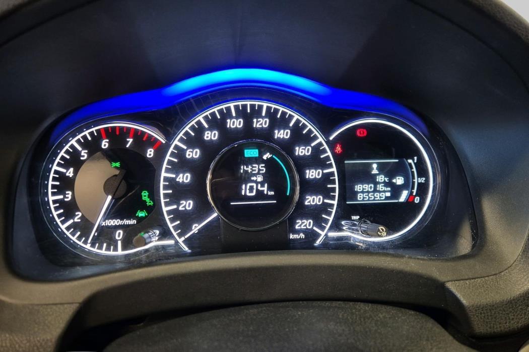 NISSAN Note 2014