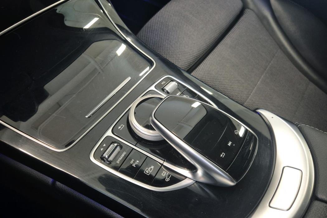 MERCEDES-BENZ C 2020