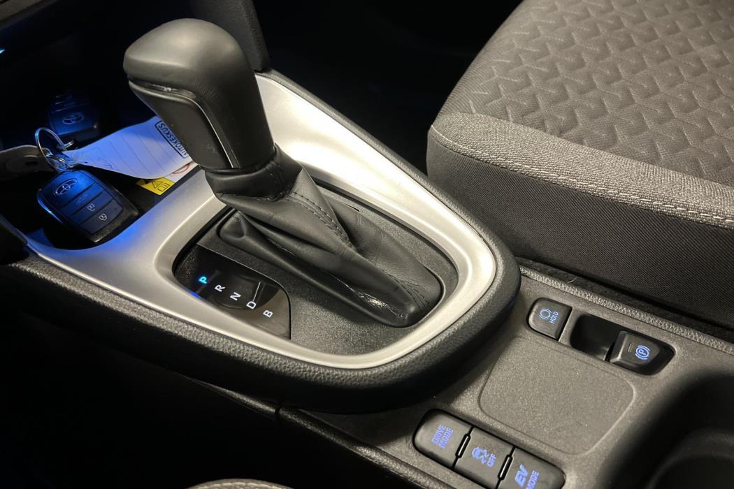 TOYOTA Yaris Cross 2023