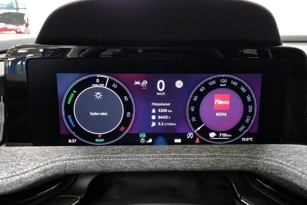 SKODA Superb 2025