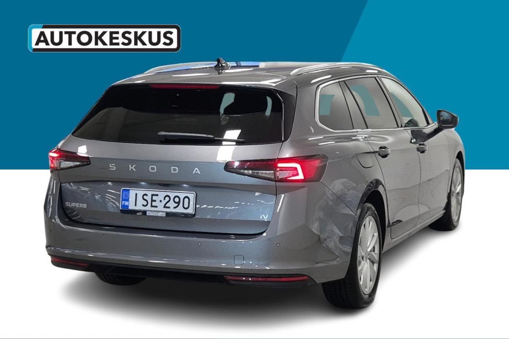 SKODA Superb 2025