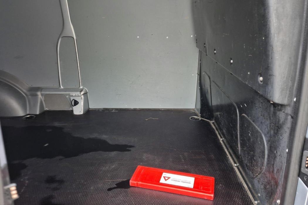 VOLKSWAGEN Transporter 2014