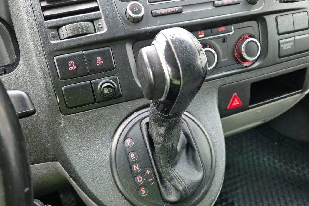 VOLKSWAGEN Transporter 2014