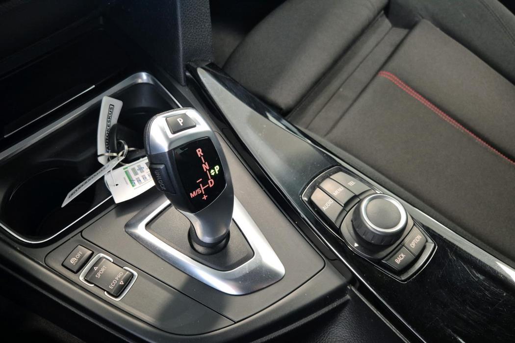 BMW 3-sarja 2015